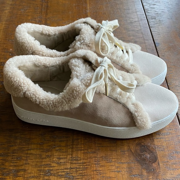 Michael Kors sneakers ⚡️MOVING SALE ⚡️ - Picture 5 of 7